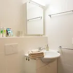 Chesa Altrova Alpine 公寓 *